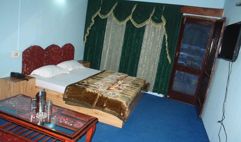 Hotel Highway Inn Manāli Esterno foto