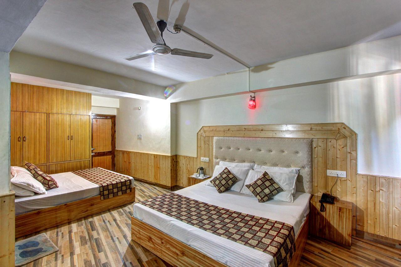 Hotel Highway Inn Manāli Esterno foto