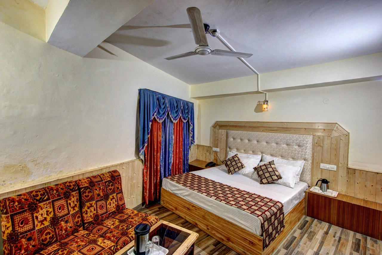 Hotel Highway Inn Manāli Esterno foto