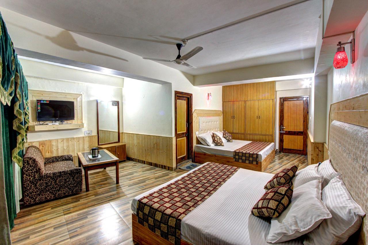 Hotel Highway Inn Manāli Esterno foto