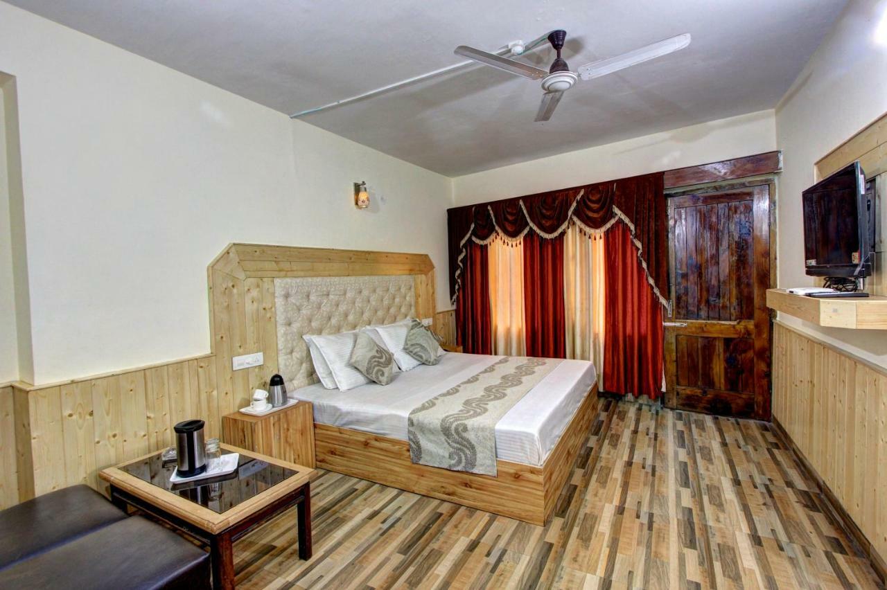 Hotel Highway Inn Manāli Camera foto